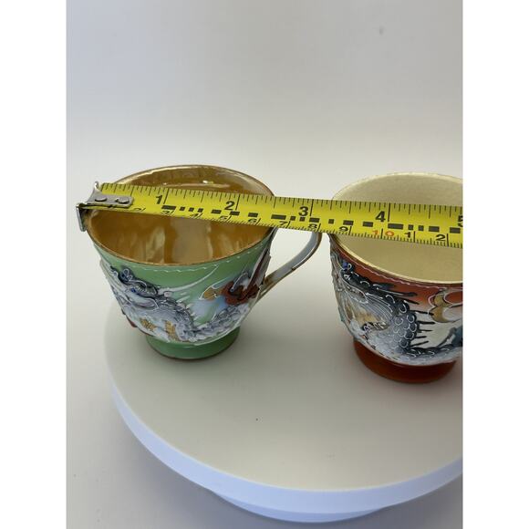 Vintage Japanese Moriage Dragon Ware Teacups One Red One Green - Picture 4 of 8